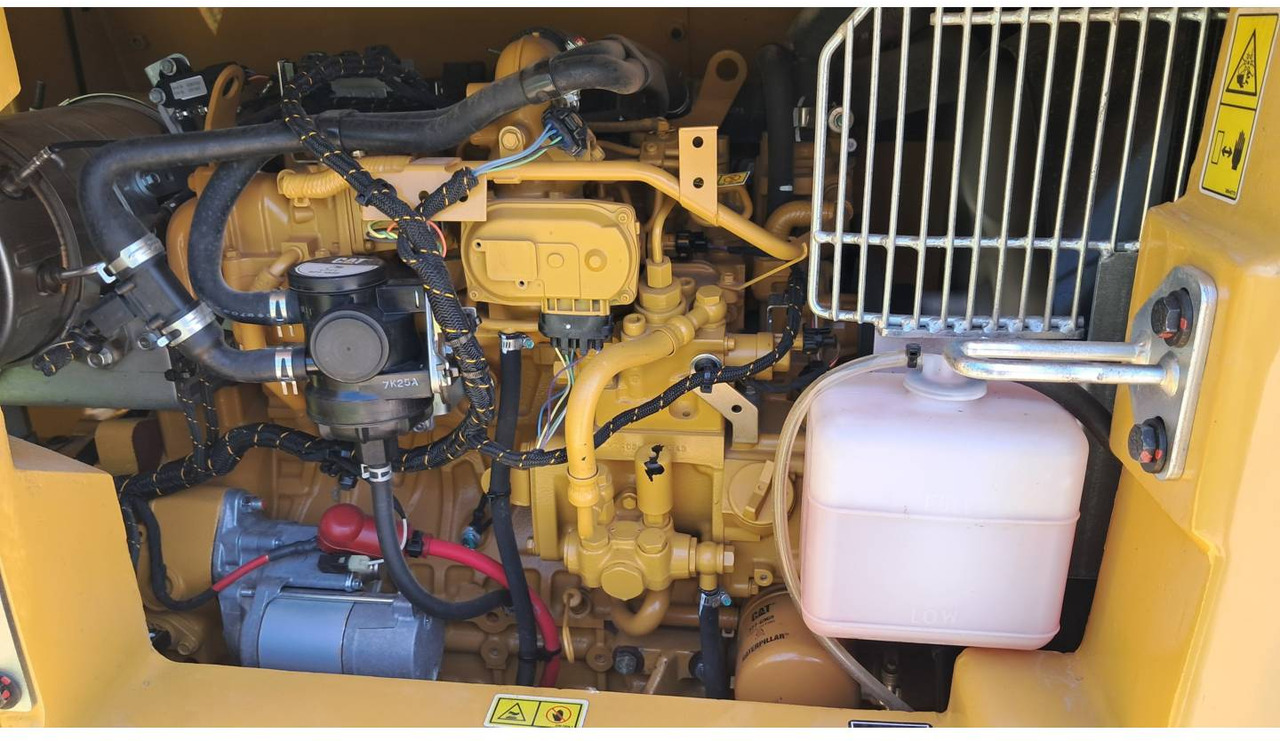 Ekskavator perayap CAT 306 CR: gambar 6