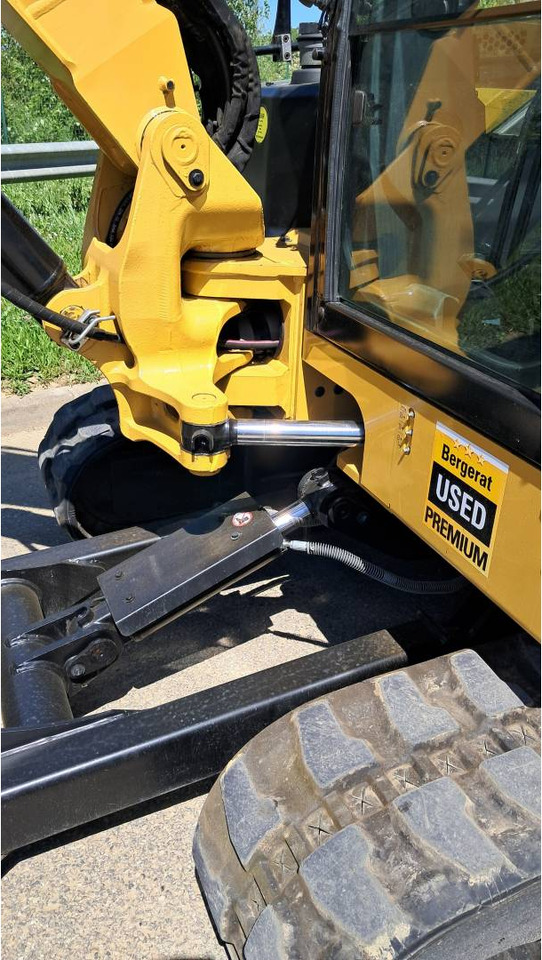 Ekskavator perayap CAT 306 CR: gambar 14