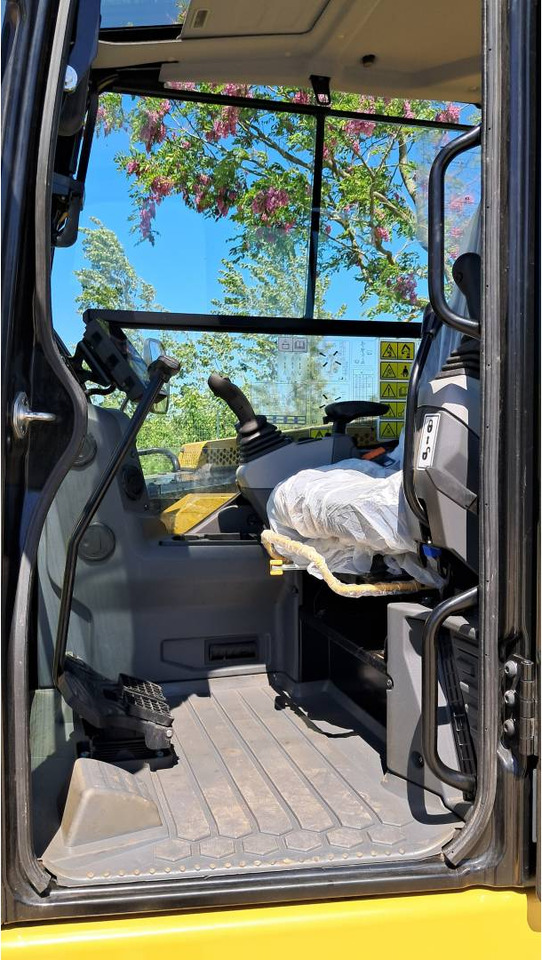 Ekskavator perayap CAT 306 CR: gambar 7