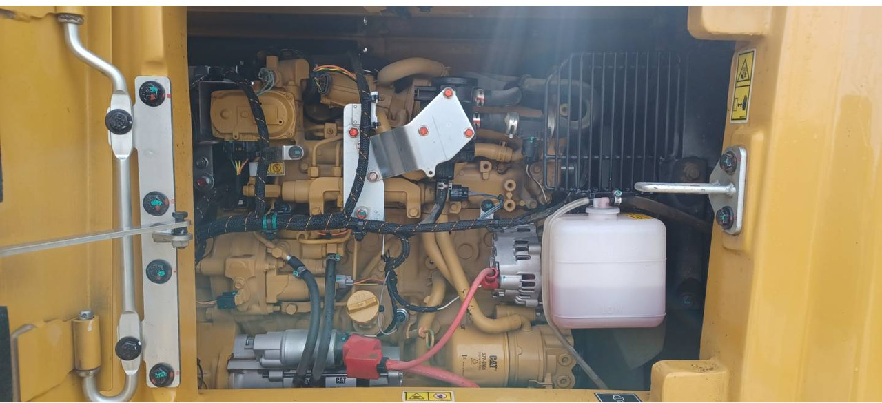 Ekskavator perayap CAT 308: gambar 12