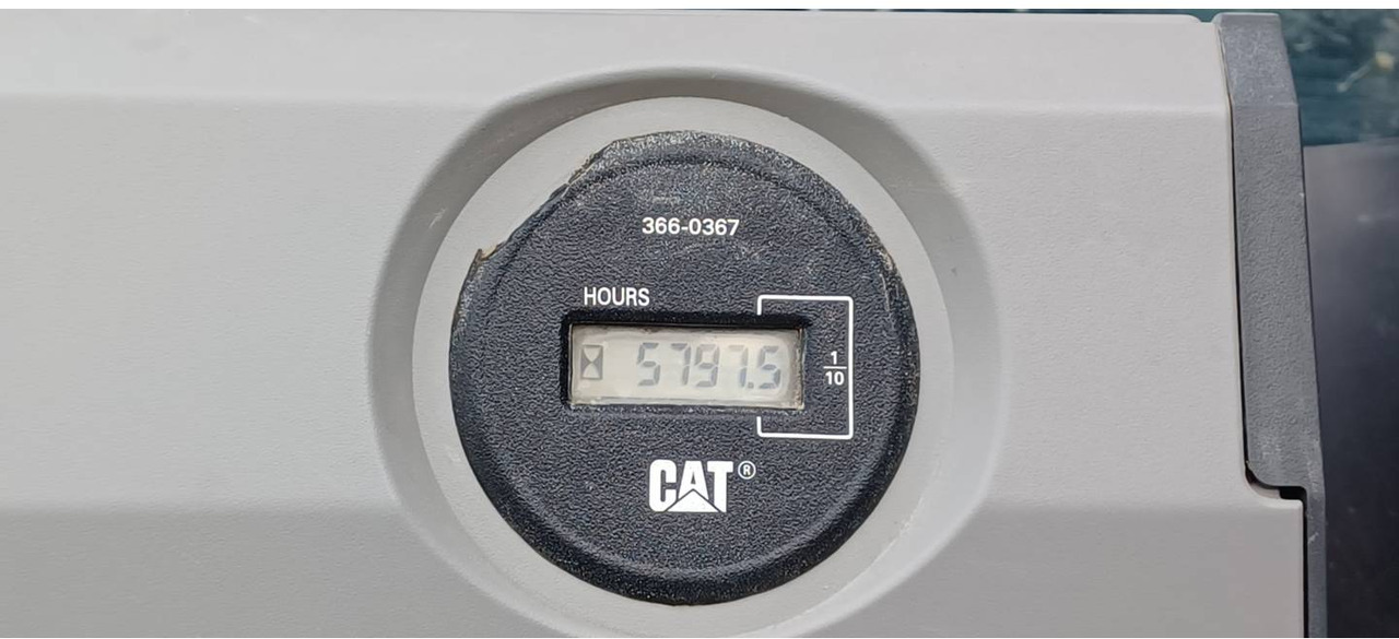 CAT 320F - Ekskavator perayap: gambar 5 CAT 320F - Ekskavator perayap: gambar 5