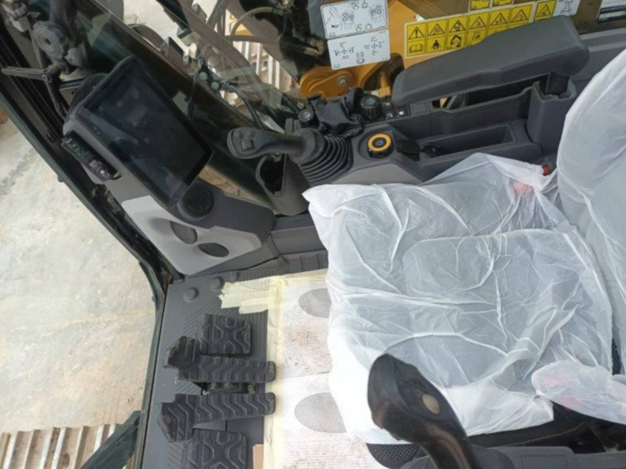 Ekskavator perayap CAT 336: gambar 23