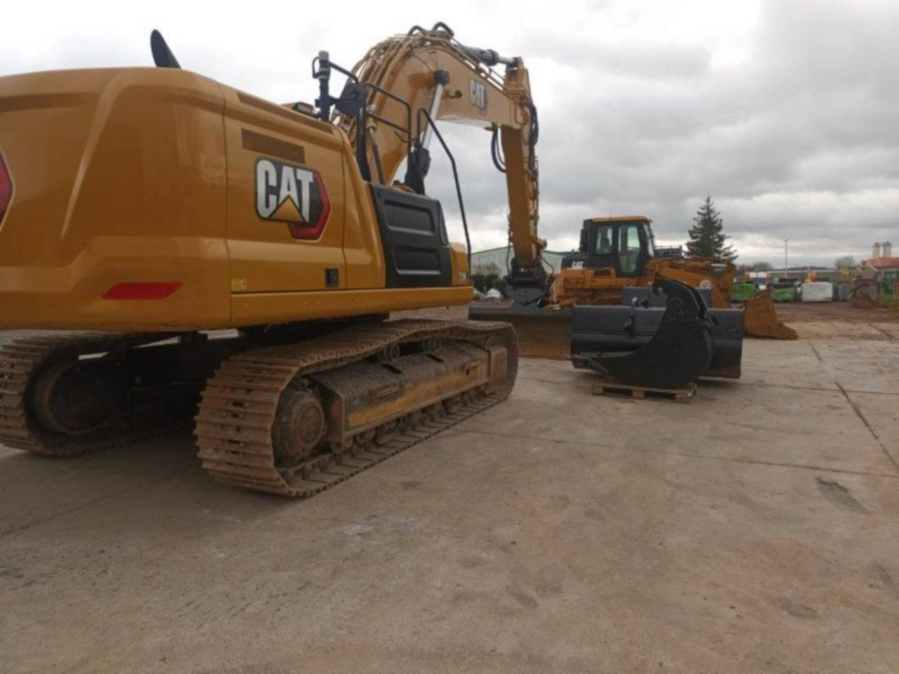 Ekskavator perayap CAT 336: gambar 11