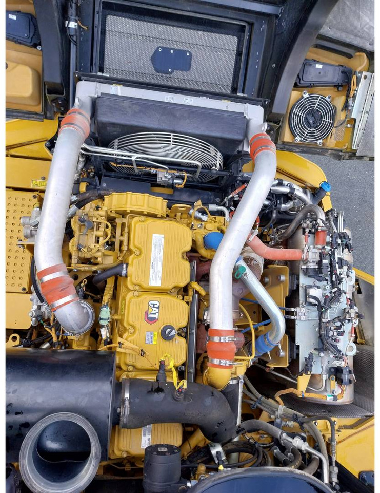 Tempat sampah artikulasi CAT 745: gambar 6 Tempat sampah artikulasi CAT 745: gambar 6