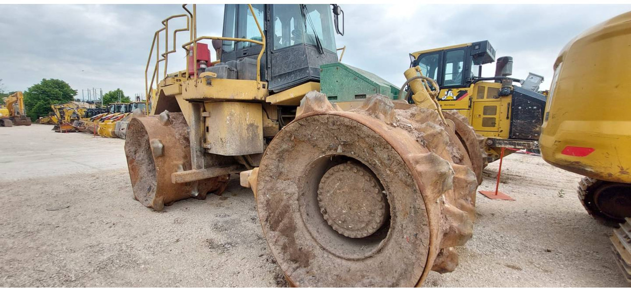 CAT 826G II - Bulldozer: gambar 3 CAT 826G II - Bulldozer: gambar 3