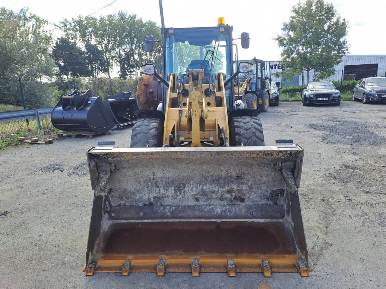 CAT 906M - Wheel loader: gambar 3 CAT 906M - Wheel loader: gambar 3
