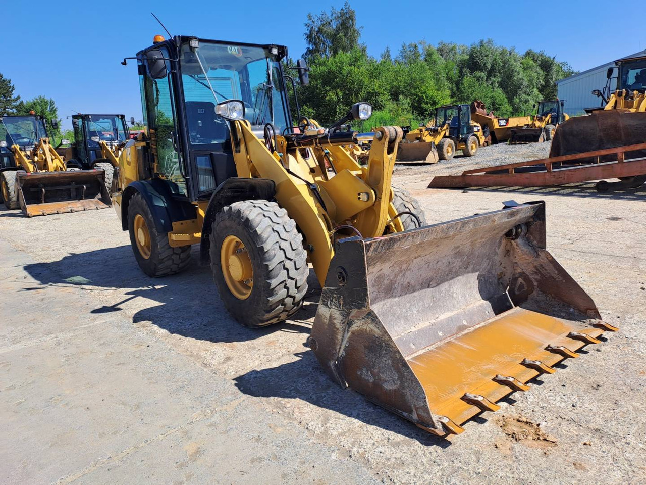 CAT 906M - Wheel loader: gambar 4 CAT 906M - Wheel loader: gambar 4
