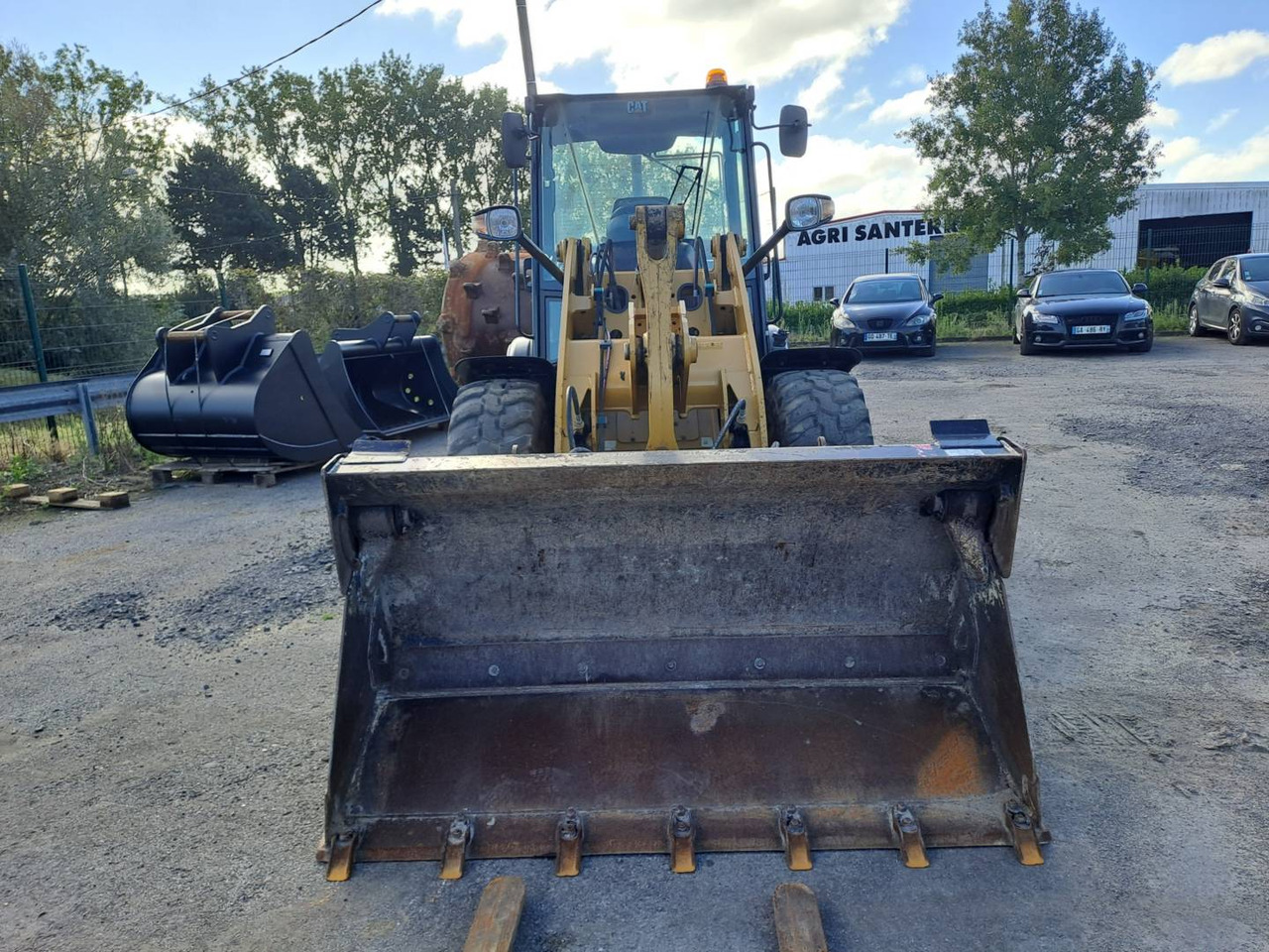 CAT 906M - Wheel loader: gambar 3 CAT 906M - Wheel loader: gambar 3