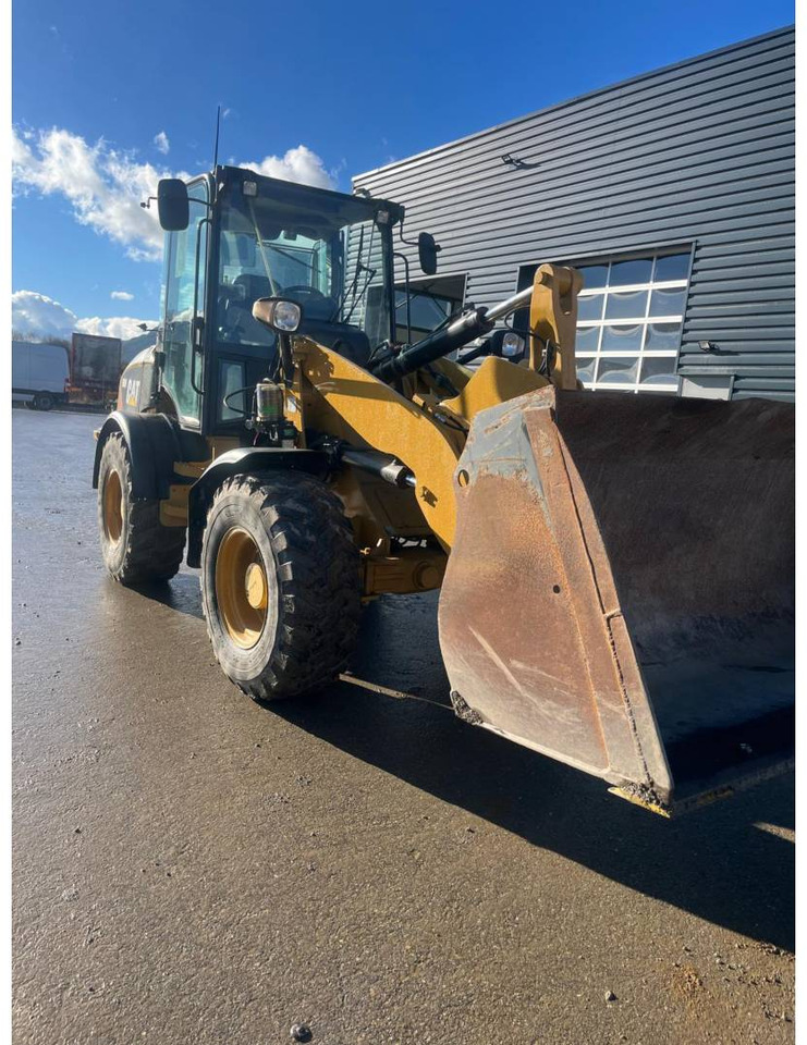 CAT 908 - Wheel loader: gambar 2 CAT 908 - Wheel loader: gambar 2