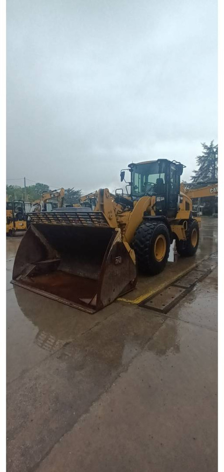 CAT 930M - Wheel loader: gambar 1 CAT 930M - Wheel loader: gambar 1