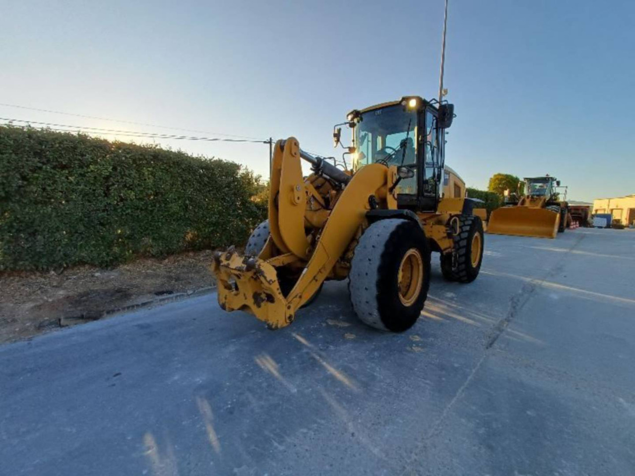 Wheel loader CAT 938M: gambar 16 Wheel loader CAT 938M: gambar 16