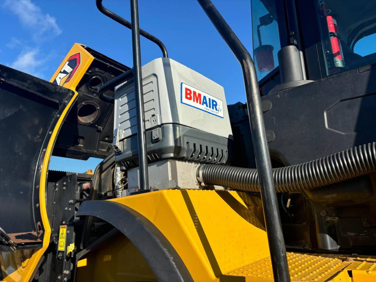 Wheel loader CAT 950M: gambar 23