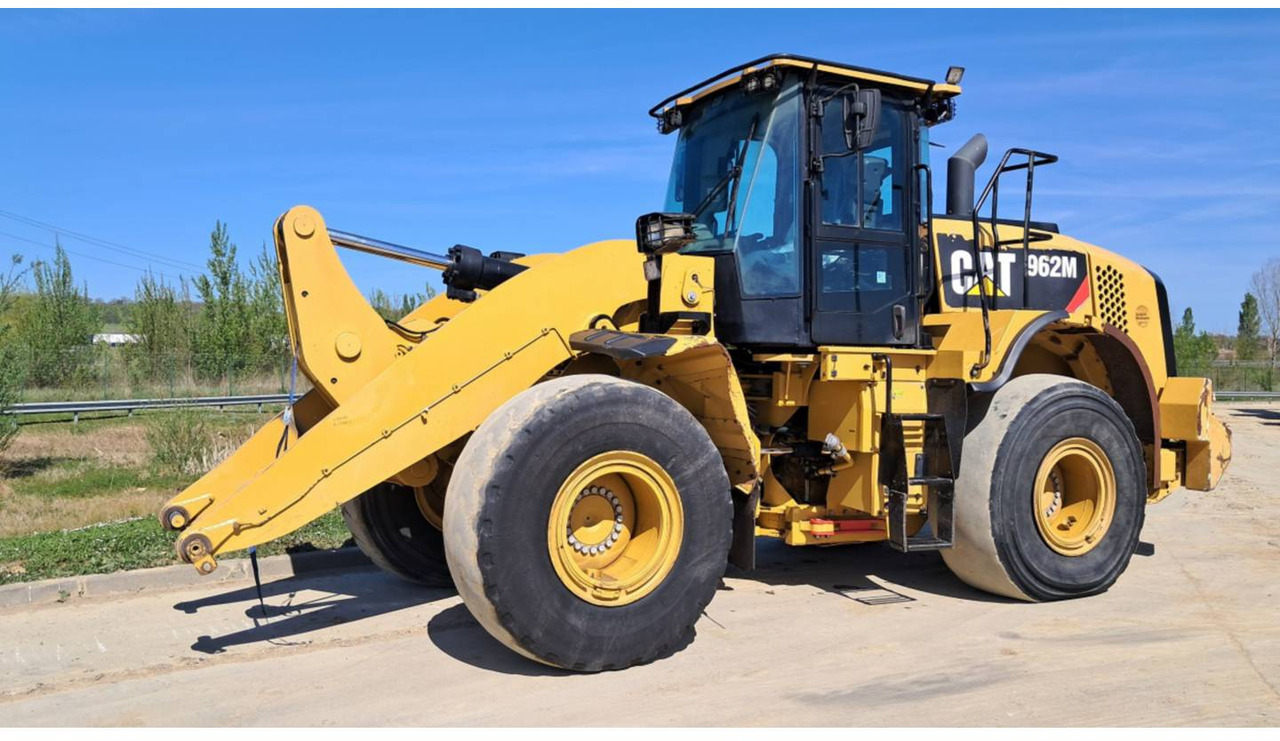 CAT 962M - Wheel loader: gambar 1 CAT 962M - Wheel loader: gambar 1