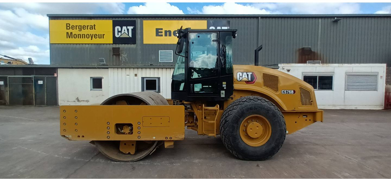 CAT CS76B 4F - Pemadat: gambar 1 CAT CS76B 4F - Pemadat: gambar 1