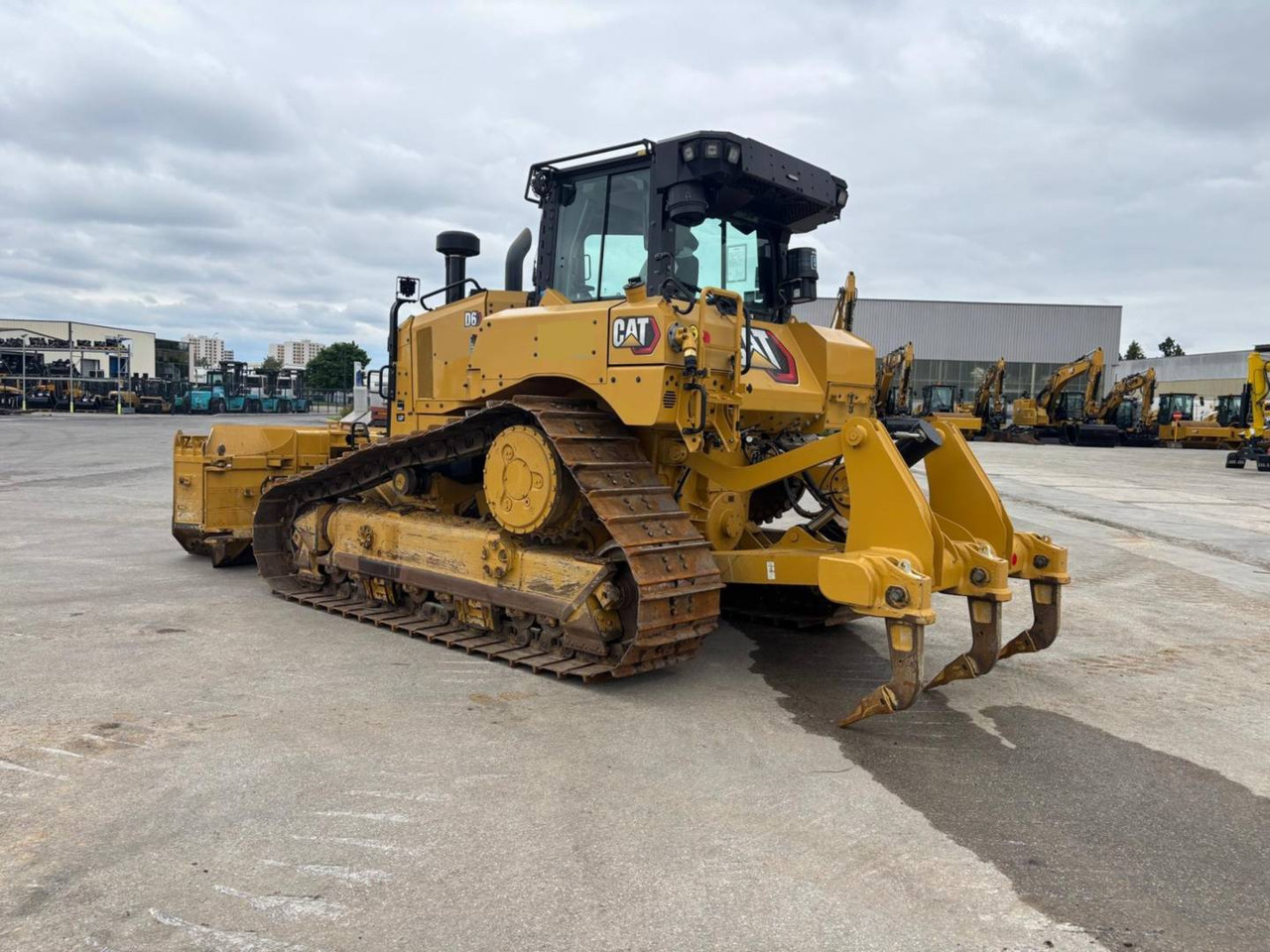 CAT D6 VPAT - Bulldozer: gambar 3 CAT D6 VPAT - Bulldozer: gambar 3