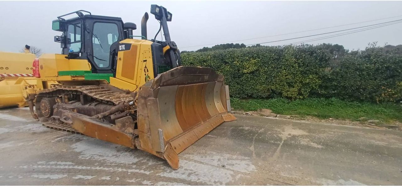 Bulldozer CAT D7E4F: gambar 17 Bulldozer CAT D7E4F: gambar 17