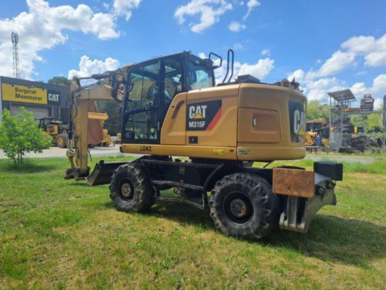 CAT M315F IVC - Ekskavator roda: gambar 3 CAT M315F IVC - Ekskavator roda: gambar 3