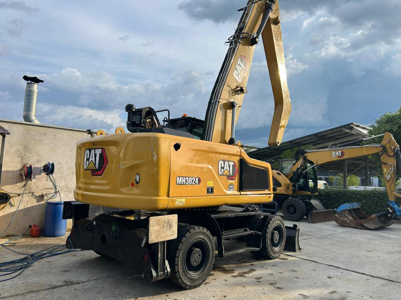 CAT MH3024-1 - Ekskavator roda: gambar 3 CAT MH3024-1 - Ekskavator roda: gambar 3