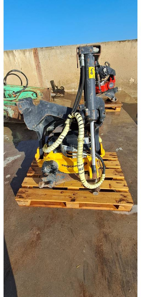 ENGCON EC15/CW30S/ENGCON - Tiltrotator: gambar 1 ENGCON EC15/CW30S/ENGCON - Tiltrotator: gambar 1