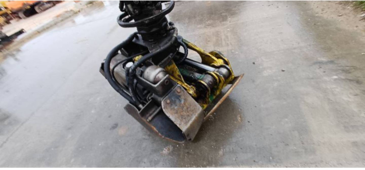 Ekskavator roda FIAT ALLIS / NEW HOLLAND EX165W: gambar 13 Ekskavator roda FIAT ALLIS / NEW HOLLAND EX165W: gambar 13