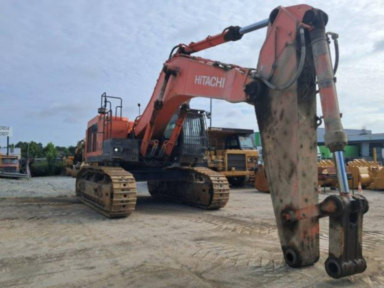 HITACHI ZX 670 45 - Ekskavator perayap: gambar 2 HITACHI ZX 670 45 - Ekskavator perayap: gambar 2