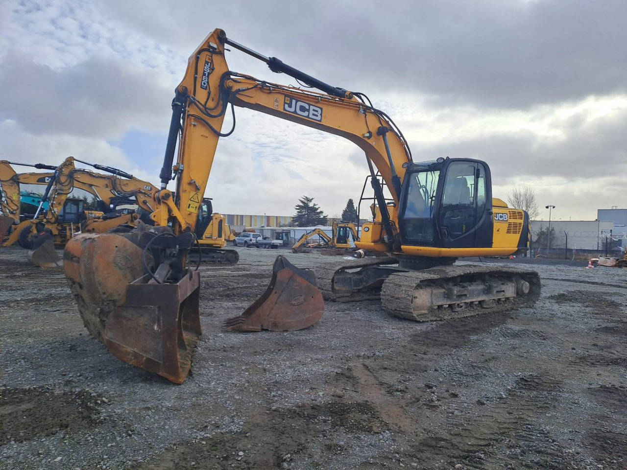JCB JS180LC - Ekskavator perayap: gambar 2 JCB JS180LC - Ekskavator perayap: gambar 2