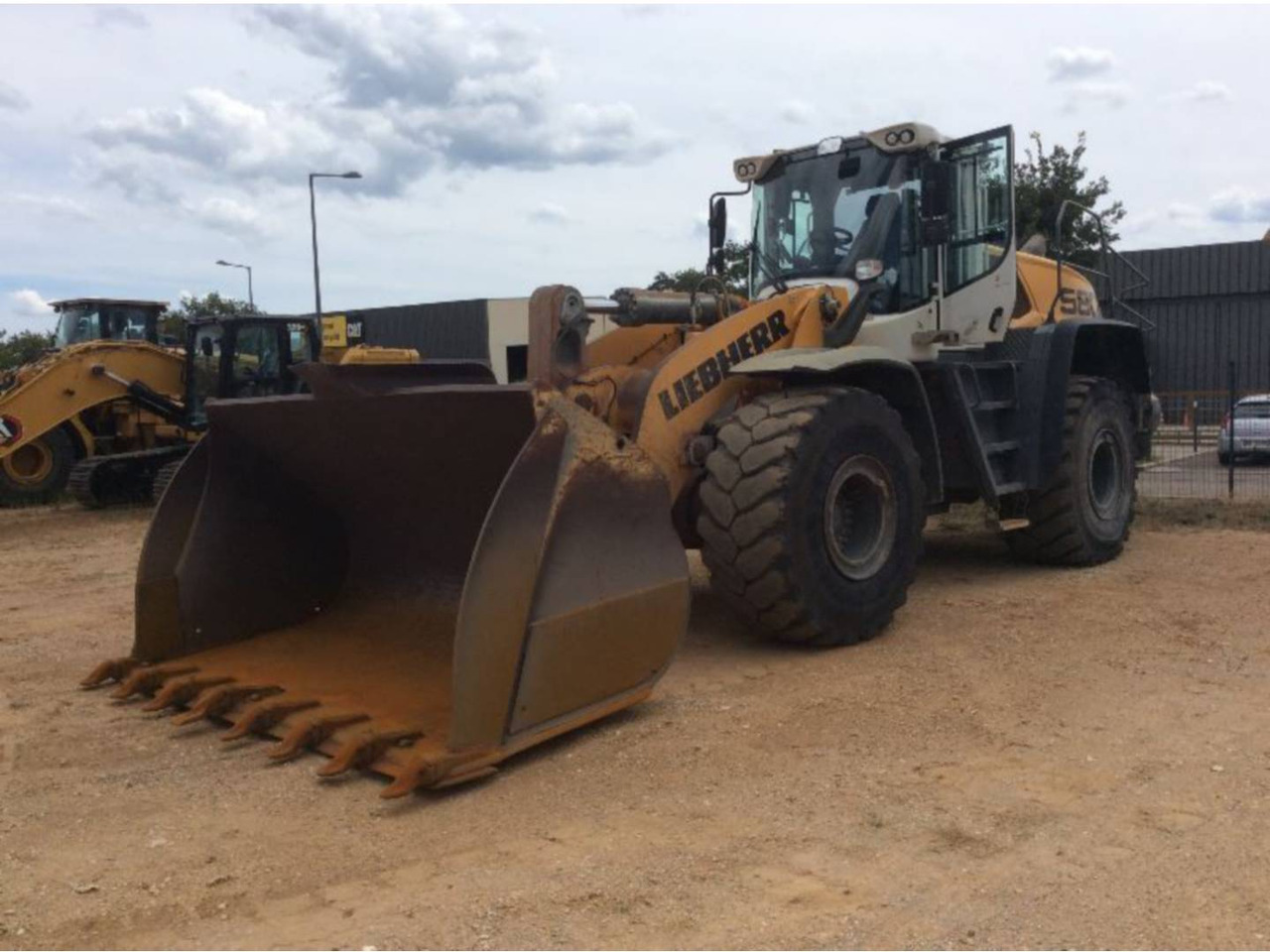 LIEBHERR L580 - Wheel loader: gambar 3 LIEBHERR L580 - Wheel loader: gambar 3