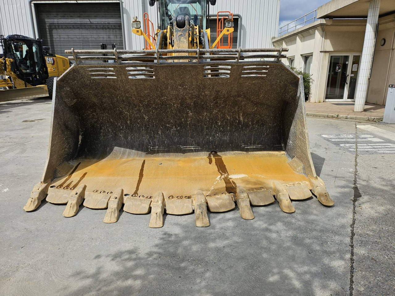 VOLVO CONSTRUCTION EQUIPMENT L350H - Wheel loader: gambar 5 VOLVO CONSTRUCTION EQUIPMENT L350H - Wheel loader: gambar 5