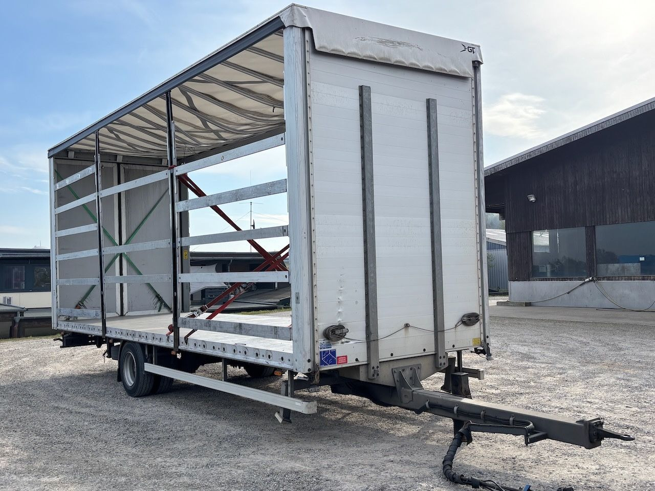Gniotpol 1achs Jumbo/Pritschenanhänger - Trailer dengan terpal samping: gambar 3 Gniotpol 1achs Jumbo/Pritschenanhänger - Trailer dengan terpal samping: gambar 3