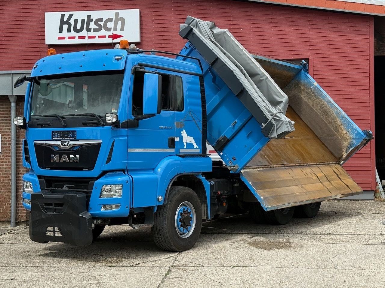 MAN TGS 26.470BL 6x6H, el. Plane, Bordm, Schneepl. - Truk jungkit: gambar 1 MAN TGS 26.470BL 6x6H, el. Plane, Bordm, Schneepl. - Truk jungkit: gambar 1