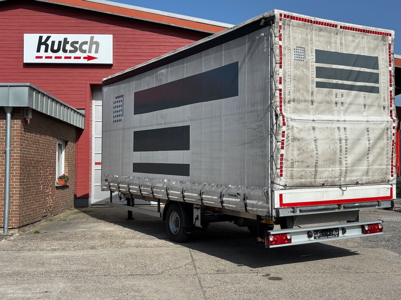 Tang 1achs Edscha, Schiebeplane 7,25m - Trailer dengan terpal samping: gambar 4 Tang 1achs Edscha, Schiebeplane 7,25m - Trailer dengan terpal samping: gambar 4