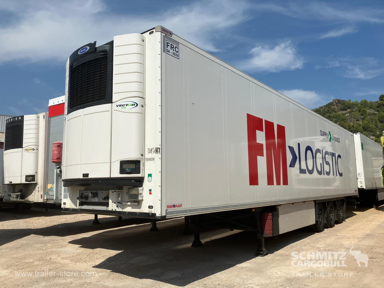 SCHMITZ Semiremolque Frigo Standard Double deck - Semi-trailer isotermal: gambar 1 SCHMITZ Semiremolque Frigo Standard Double deck - Semi-trailer isotermal: gambar 1