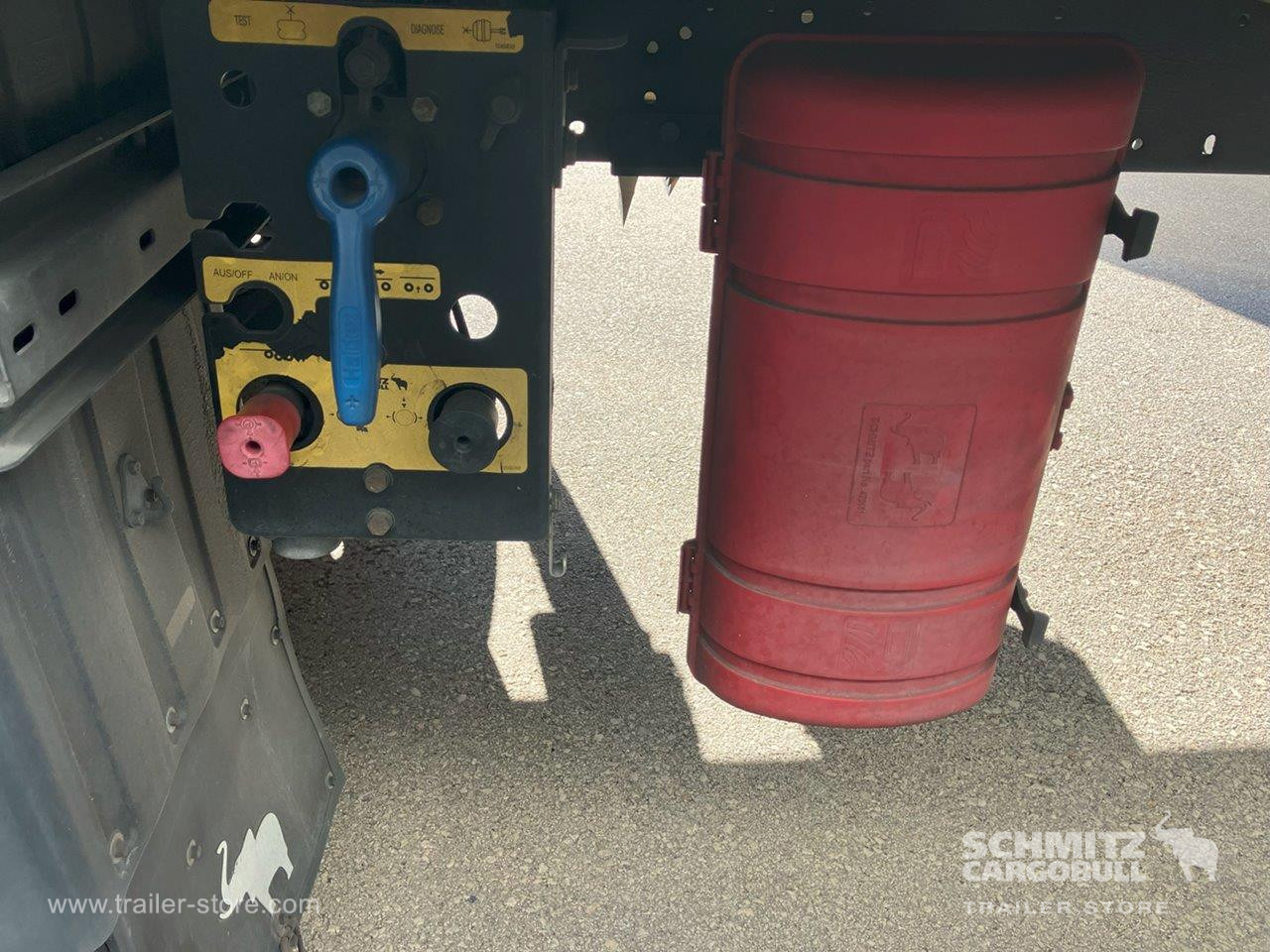 SCHMITZ Semiremolque Frigo Standard - Semi-trailer isotermal: gambar 5 SCHMITZ Semiremolque Frigo Standard - Semi-trailer isotermal: gambar 5