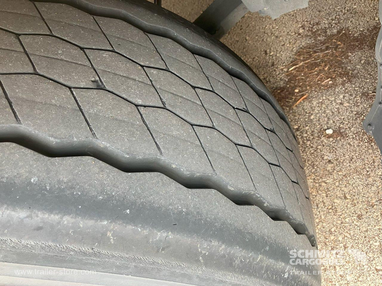 SCHMITZ Semiremolque Frigo Standard - Semi-trailer isotermal: gambar 5 SCHMITZ Semiremolque Frigo Standard - Semi-trailer isotermal: gambar 5