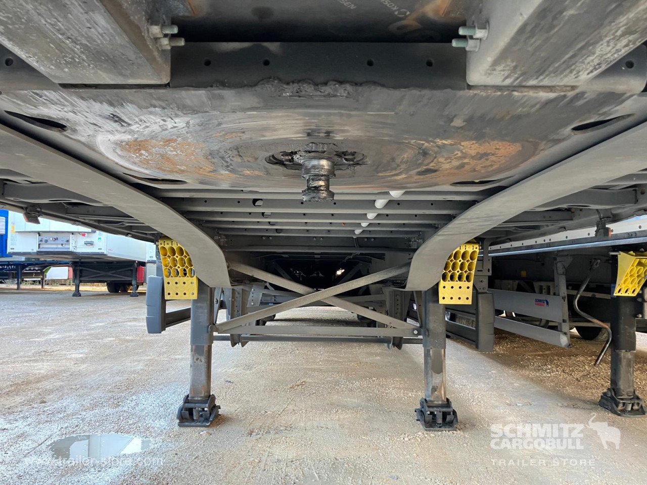 SCHMITZ Semiremolque Lona Standard - Semi-trailer dengan terpal samping: gambar 3 SCHMITZ Semiremolque Lona Standard - Semi-trailer dengan terpal samping: gambar 3