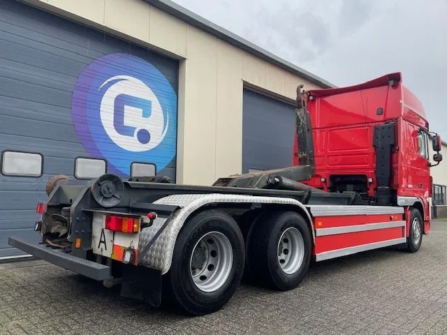 DAF XF 105 .460 FAS Euro 5 - Haakarmsysteem - Hooklift - Abrolkipper - Year 2006 - TUV 05-2025 - Hook lift: gambar 3 DAF XF 105 .460 FAS Euro 5 - Haakarmsysteem - Hooklift - Abrolkipper - Year 2006 - TUV 05-2025 - Hook lift: gambar 3