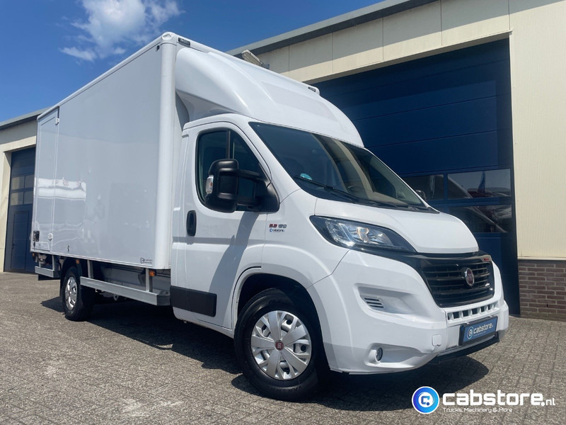Fiat Ducato 2.3 Multijet 160 Pk Euro 6 - Bouwjaar 2021 - Handgeschakeld 6 speed - Airco - 3 zitplaatsen - Laadklep - Truk box: gambar 1 Fiat Ducato 2.3 Multijet 160 Pk Euro 6 - Bouwjaar 2021 - Handgeschakeld 6 speed - Airco - 3 zitplaatsen - Laadklep - Truk box: gambar 1