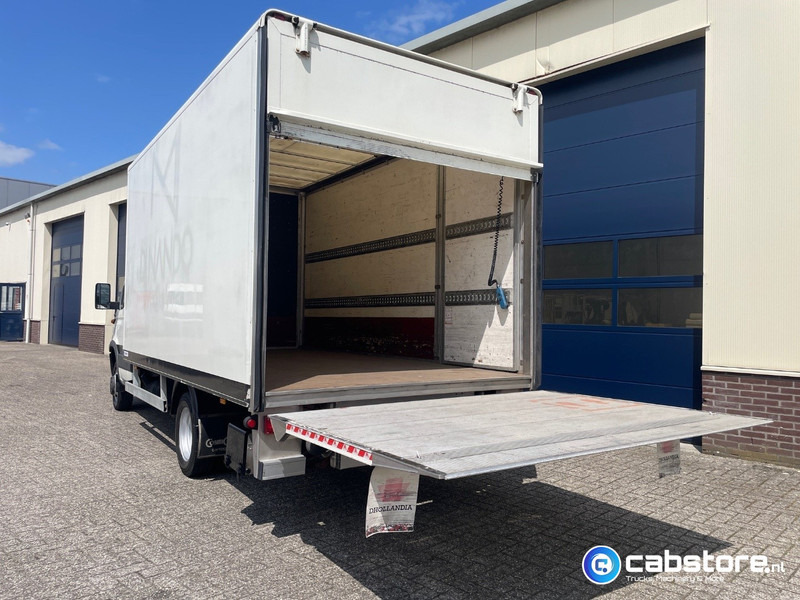 Iveco 40C12 Daily 4x2 Bakwagen Euro 3 - Bouwjaar 2003 - APK tot 10-05-2026 -Handgeschakelde versnellingsbak - Van box: gambar 4 Iveco 40C12 Daily 4x2 Bakwagen Euro 3 - Bouwjaar 2003 - APK tot 10-05-2026 -Handgeschakelde versnellingsbak - Van box: gambar 4