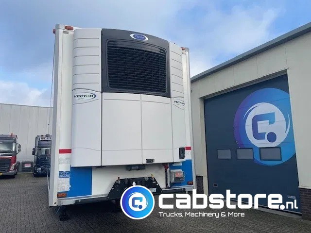 Kögel SVT 24-4 Koeloplegger Frigo trailer - Kuhlauflieger - Year 2018 - Doppelstock - Liftaxle- HOURS 4373 !! - CARRIER Vector 1950 - Good condition ! - Semi-trailer berpendingin: gambar 5 Kögel SVT 24-4 Koeloplegger Frigo trailer - Kuhlauflieger - Year 2018 - Doppelstock - Liftaxle- HOURS 4373 !! - CARRIER Vector 1950 - Good condition ! - Semi-trailer berpendingin: gambar 5