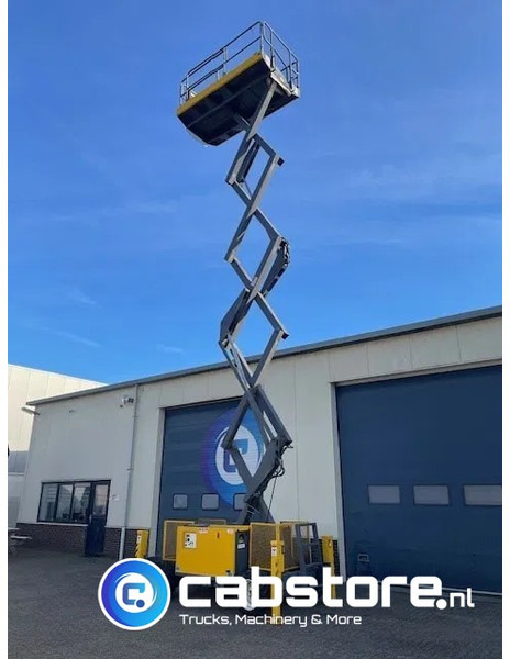 MEC 3772RT 4x4 Platform Schaarhoogwerker - Scissor platform - Arbeitsbuhne - Year 2007 - Diesel - Scissor lifts: gambar 2 MEC 3772RT 4x4 Platform Schaarhoogwerker - Scissor platform - Arbeitsbuhne - Year 2007 - Diesel - Scissor lifts: gambar 2