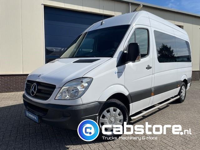Mercedes-Benz SPRINTER  211 CDI - L2/H2-  Automatische versnellingsbak - 9 Persoons - Bouwjaar 2009 - APK tot 17-01-2026 ! - Side bars - Privacy glas - Airco - Bus mini, Van penumpang: gambar 2 Mercedes-Benz SPRINTER  211 CDI - L2/H2-  Automatische versnellingsbak - 9 Persoons - Bouwjaar 2009 - APK tot 17-01-2026 ! - Side bars - Privacy glas - Airco - Bus mini, Van penumpang: gambar 2