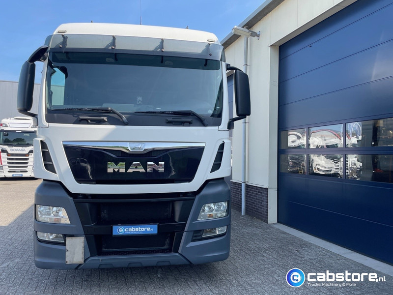 MAN TGX 18.440 4x2 BLS Euro 6 - XLX cabine - Bouwjaar 2014 - Smart Tacho - 2x Dieseltanks - Very good tyres - Tractor head: gambar 5 MAN TGX 18.440 4x2 BLS Euro 6 - XLX cabine - Bouwjaar 2014 - Smart Tacho - 2x Dieseltanks - Very good tyres - Tractor head: gambar 5