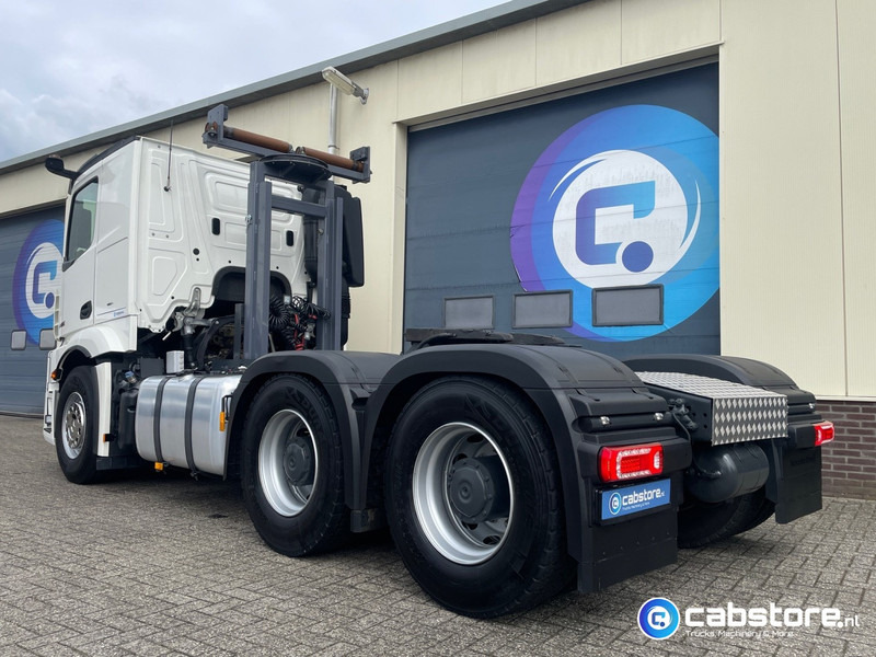 Mercedes-Benz Actros 3363 6x4 SLT Euro 6 3363 6x4 SLT Euro 6 - Zwaartransport - Heavy Load - Schwertransporte - 140 Ton - Year 2024 - Km 35.788 !! - Turbo Retarder Clutch - LIKE NEW !! - Tractor head: gambar 3 Mercedes-Benz Actros 3363 6x4 SLT Euro 6 3363 6x4 SLT Euro 6 - Zwaartransport - Heavy Load - Schwertransporte - 140 Ton - Year 2024 - Km 35.788 !! - Turbo Retarder Clutch - LIKE NEW !! - Tractor head: gambar 3