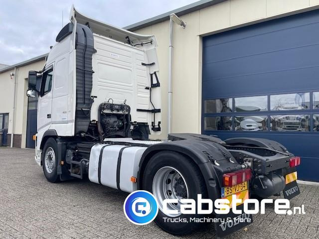 Volvo FH 400 4X2 Euro 5  - VEB+ Brake - Globetrotter - I-Shift - 2 tanks - Bouwjaar 2007 - Km 1.097.798 - Tractor head: gambar 3 Volvo FH 400 4X2 Euro 5  - VEB+ Brake - Globetrotter - I-Shift - 2 tanks - Bouwjaar 2007 - Km 1.097.798 - Tractor head: gambar 3