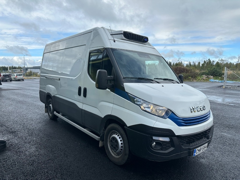 Iveco 35S14N Kylmäkone - Van panel: gambar 3 Iveco 35S14N Kylmäkone - Van panel: gambar 3
