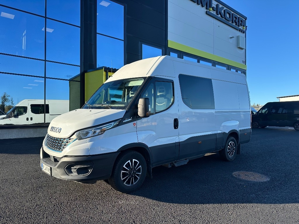 Iveco Daily 35S14 CNG A8 Huom! 6hlö PAKETTIAUTO - Van panel: gambar 1 Iveco Daily 35S14 CNG A8 Huom! 6hlö PAKETTIAUTO - Van panel: gambar 1