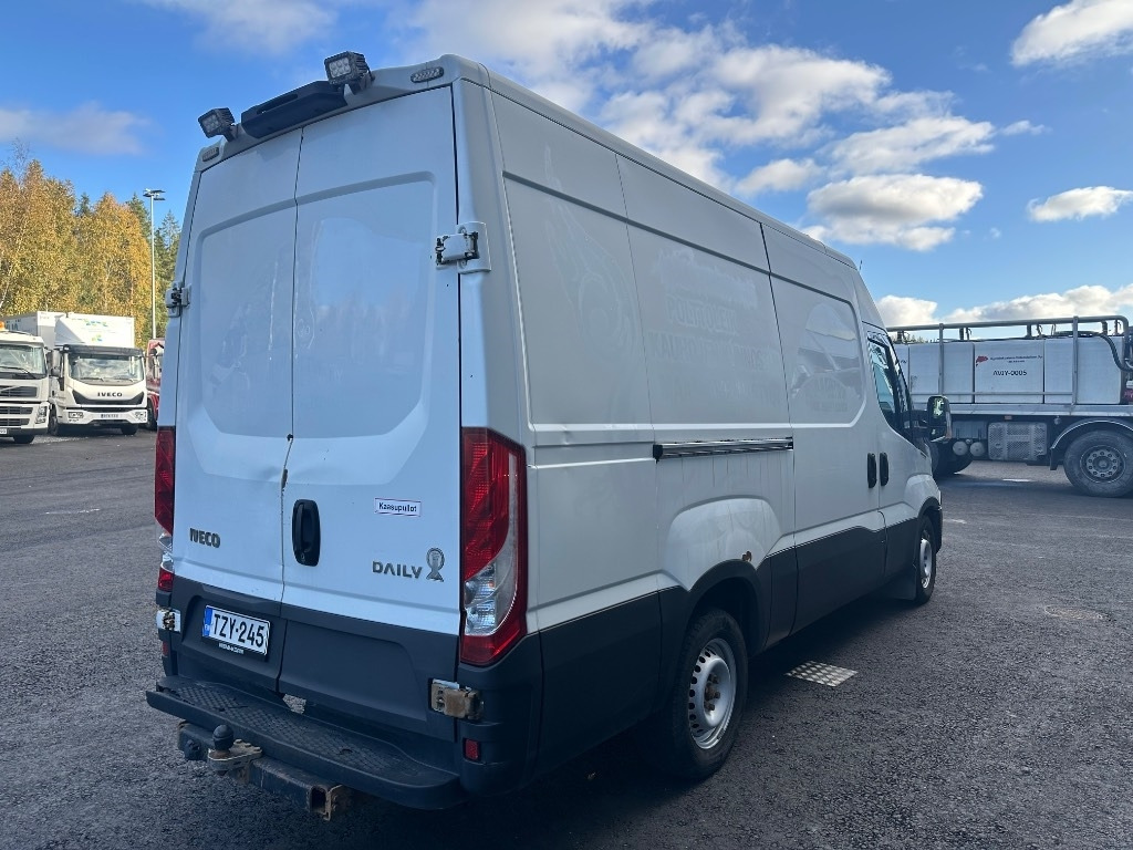 Iveco Daily 35S15 - Van panel: gambar 4 Iveco Daily 35S15 - Van panel: gambar 4
