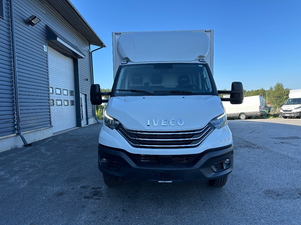 Iveco Daily 72C18 A8 - Van box: gambar 2 Iveco Daily 72C18 A8 - Van box: gambar 2
