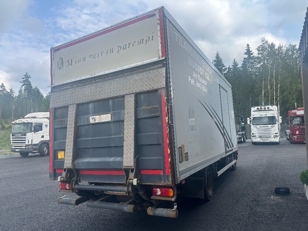 Iveco Eurocargo 100 E22  - Truk box: gambar 3 Iveco Eurocargo 100 E22  - Truk box: gambar 3