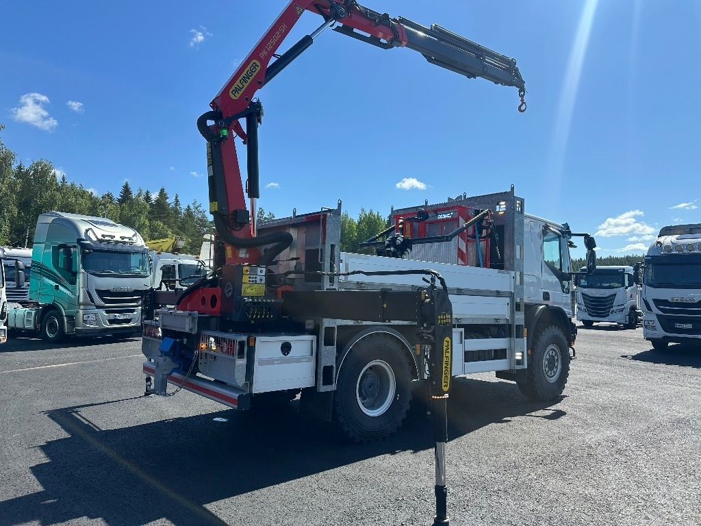 Iveco Eurocargo ML150E28 4x4 sähkölaitos varustein - Truk derek: gambar 4 Iveco Eurocargo ML150E28 4x4 sähkölaitos varustein - Truk derek: gambar 4